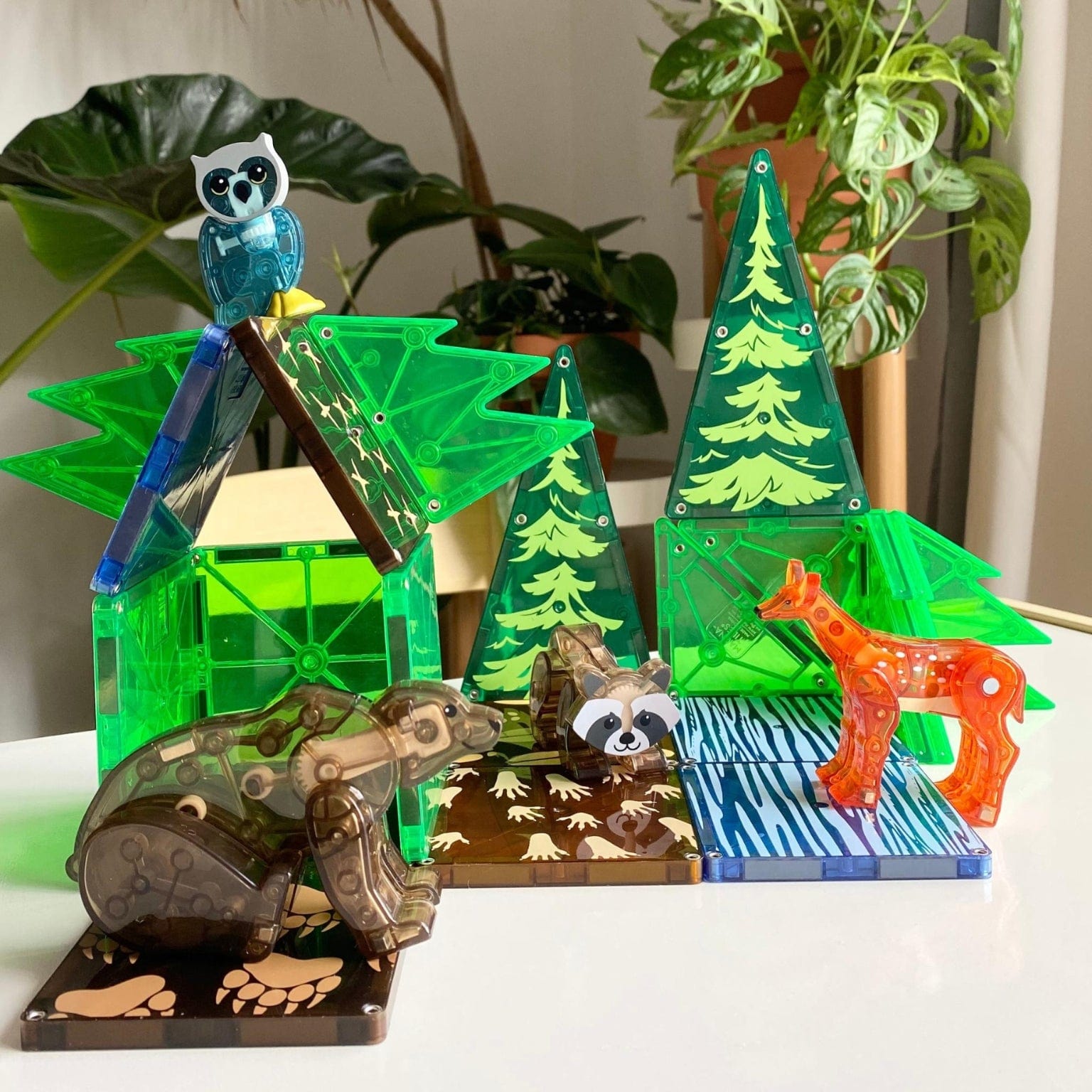 Apresentamos Magna-Tiles Animais da Floresta com o SKU 772222524 recomendado para + 3 anos