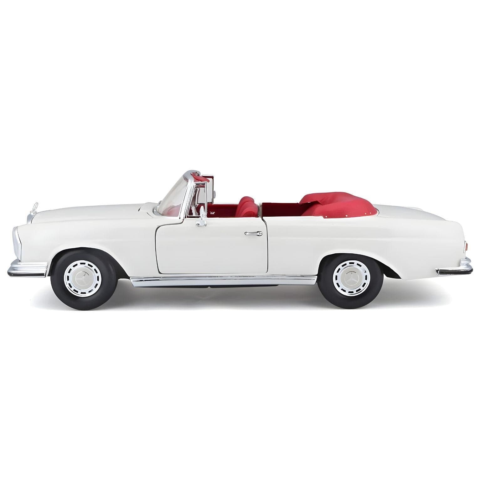 Apresentamos Mercedes-Benz 280 SE 1967 1/18 com o SKU 133181125 recomendado para + 3 anos