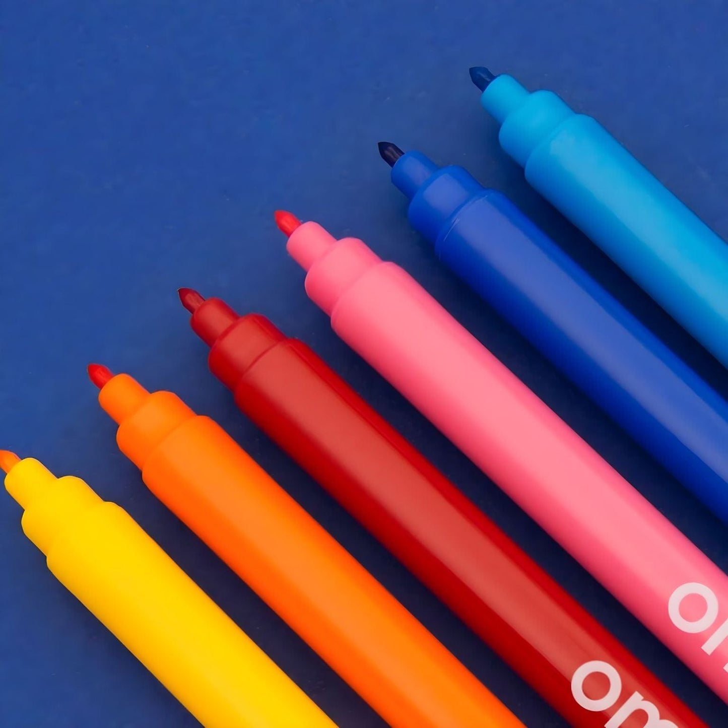 Apresentamos Conjunto de 16 marcadores ultra laváveis com o SKU 491818924 recomendado para + 3 anos