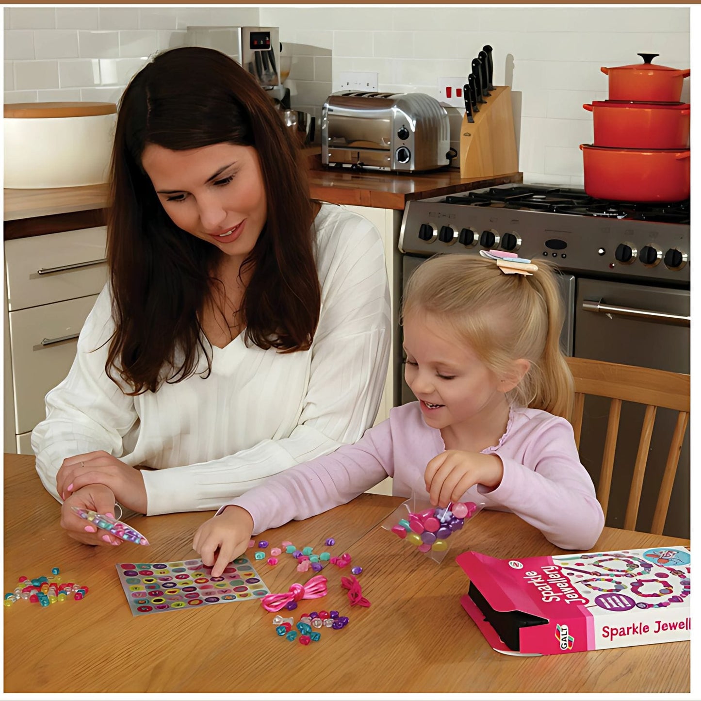 Apresentamos Pulseiras Brilhantes para crianças com o SKU 80329525 recomendado para + 5 anos