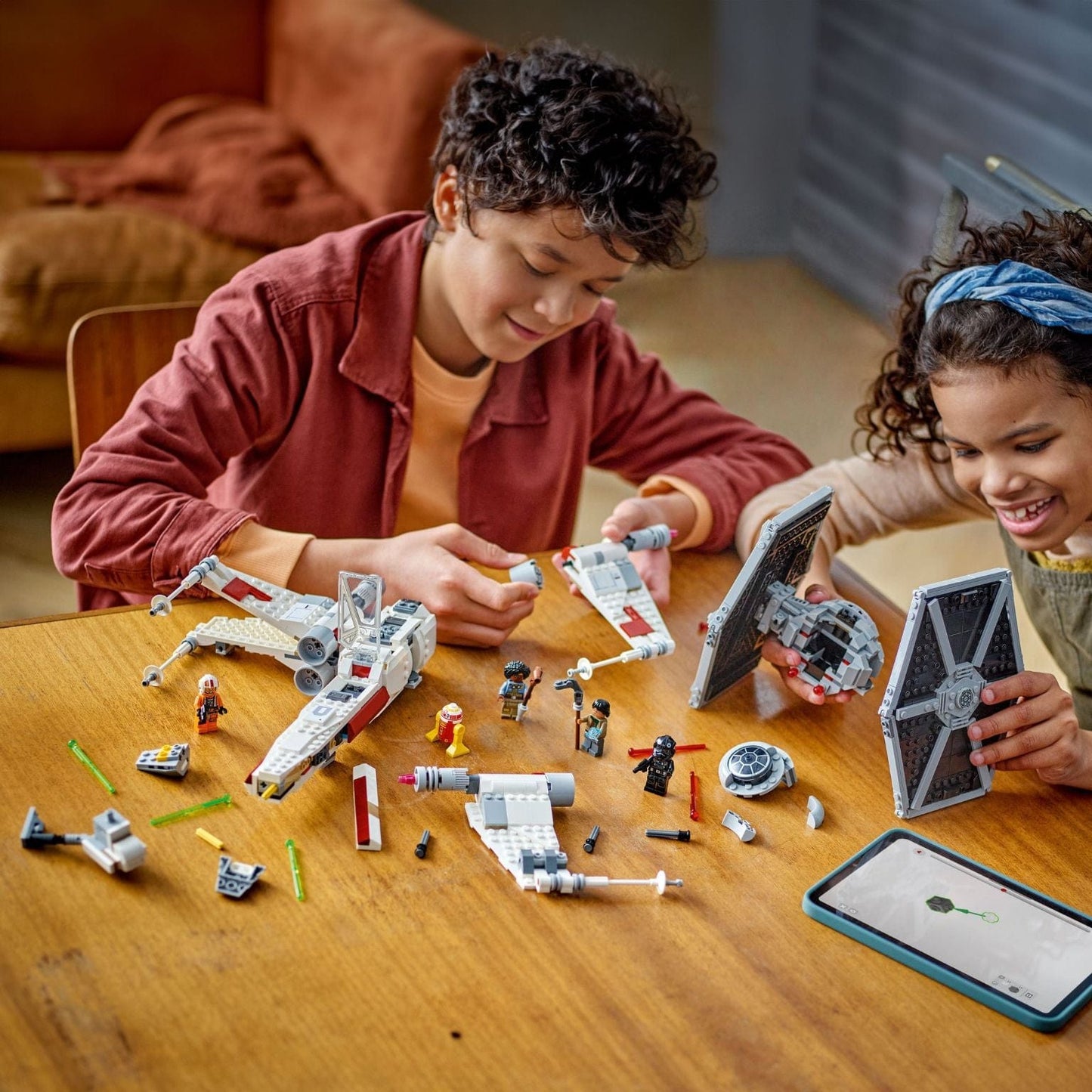 Apresentamos Lego Star Wars - Combinação de TIE Fighter e X-Wing com o SKU 667539324 recomendado para + 9 anos