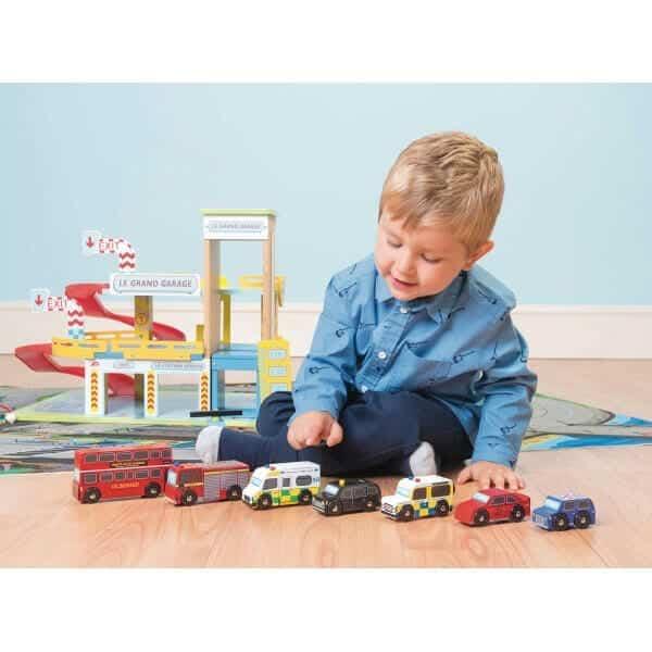 Apresentamos Conjunto de Carros Londres com o SKU 40026722 recomendado para + 3 anos