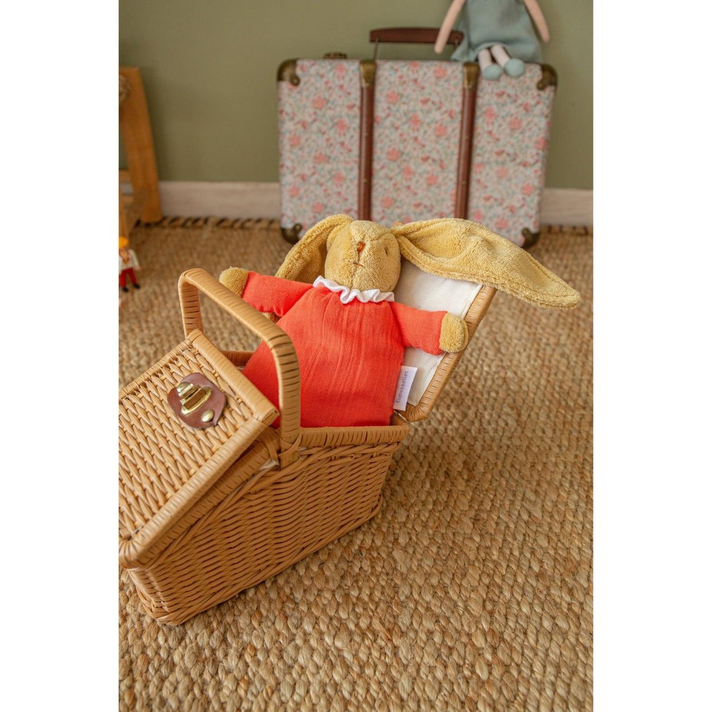 Apresentamos Doudou coelho Laranja com chocalho com o SKU 793416723 recomendado para + 0 meses