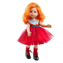 Boneca Susana da Paola Reina com cabelo laranja e vestido vermelho rodado