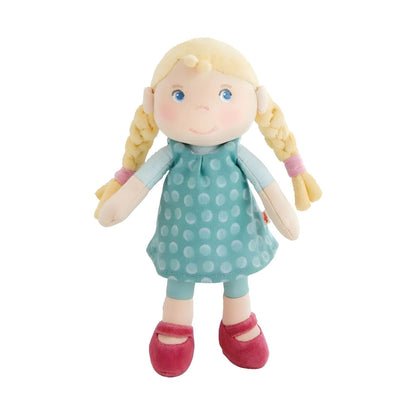 Boneca de pano infantil Linnéa para primeiras brincadeiras de cuidado