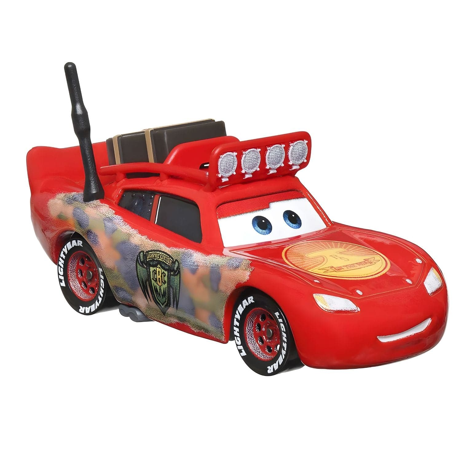 Cars Disney Relâmpago McQueen Caçador de Criptas com faróis no tejadilho e visual de aventura