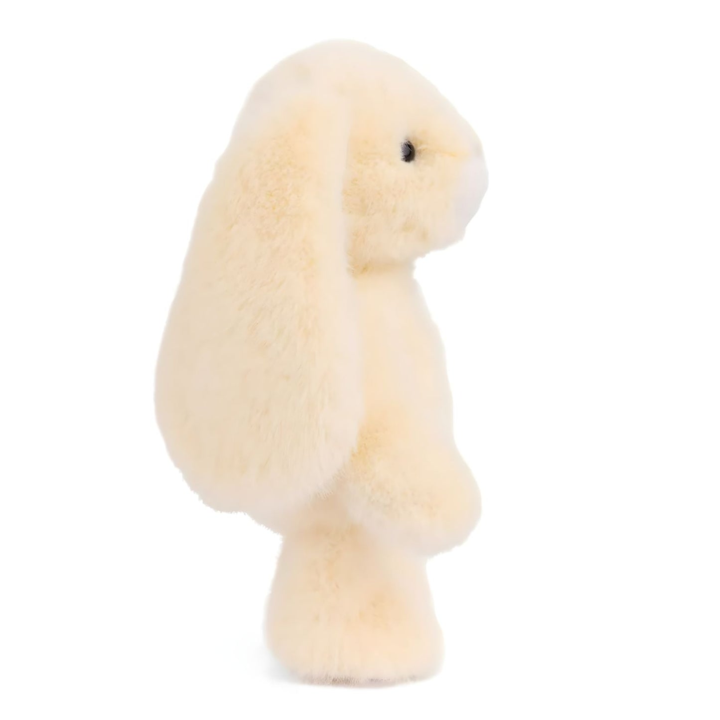 Coelho de peluche cor de baunilha com orelhas compridas, focinho creme e patas brancas