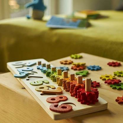 Conjunto Educativo Aprende a Contar sobre uma mesa