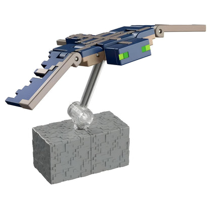 Figura Minecraft Fantasma Minecraft azul com asas em exposição