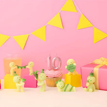 Figura Smiski Aniversário com personagens da Birthday Series