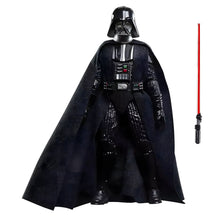 Figura Star Wars Darth Vader da Hasbro com capa preta e sabre de luz vermelho