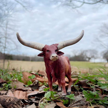 Figura de borracha Touro Ankole Watusi em outra perspetiva