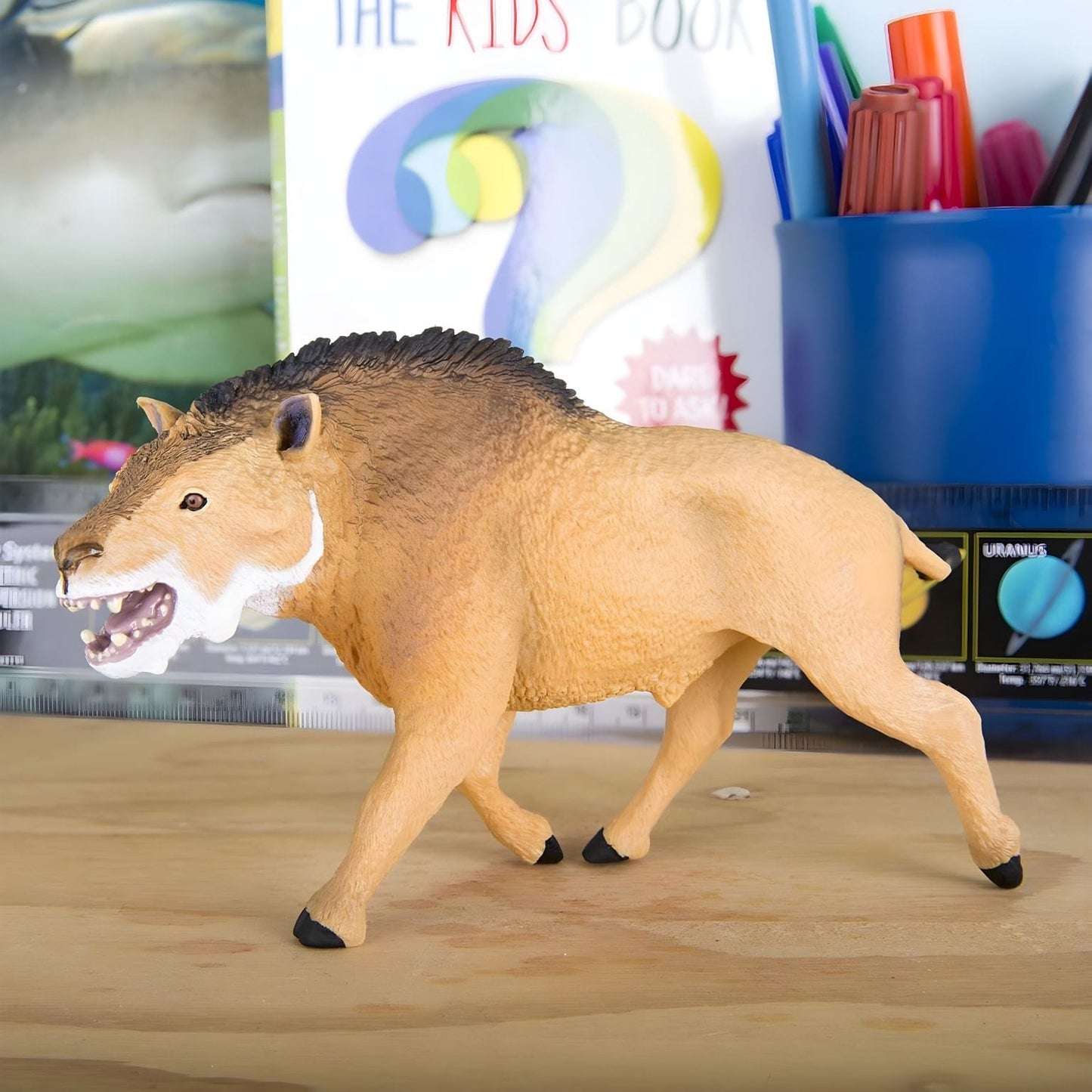 Animal pré-histórico de brinquedo Daeodon