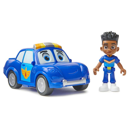 Figura Jayden ao lado do carro azul Piston, da série Firebuds