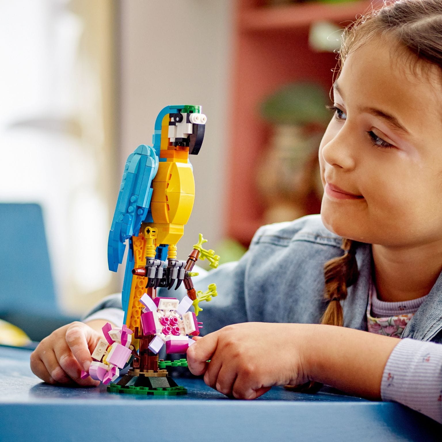 LEGO Creator 3em1 31136 com construções de papagaio peixe e sapo