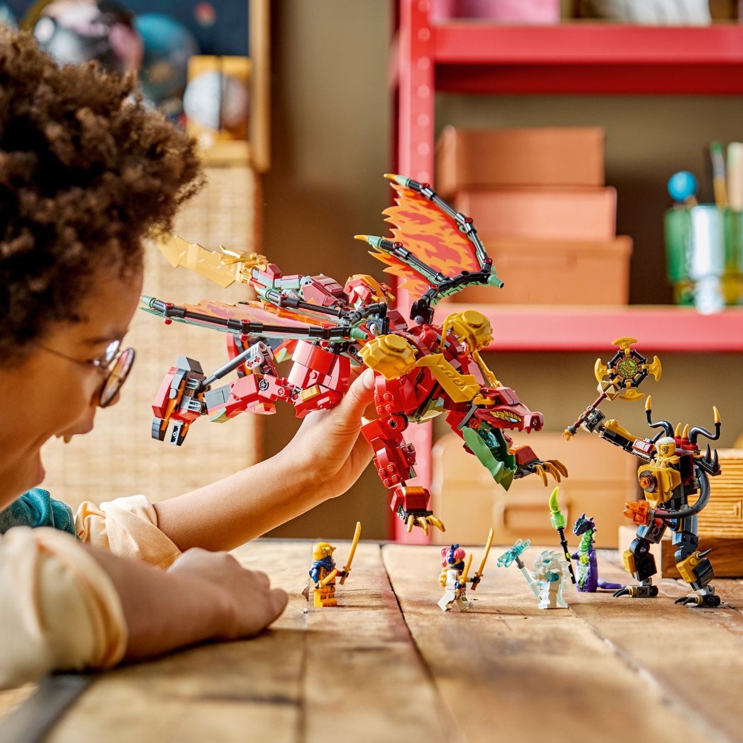 LEGO NINJAGO 71868 com Wyldfyre Arin Sora e adversários