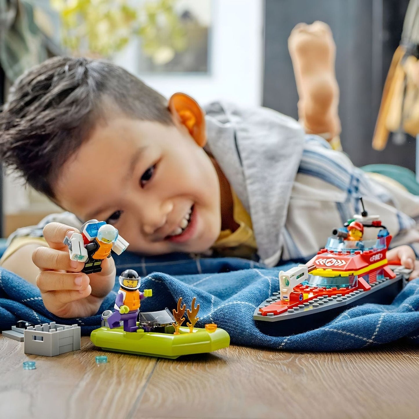 Lego City Barco de Resgate dos Bombeiros com equipa de salvamento no mar