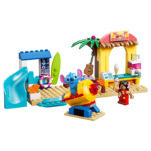 Detalhe do set LEGO Disney Diversão na Praia com Lilo e Stitch