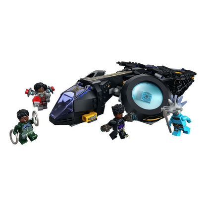 LEGO Marvel Pássaro do Sol de Shuri montado com minifiguras