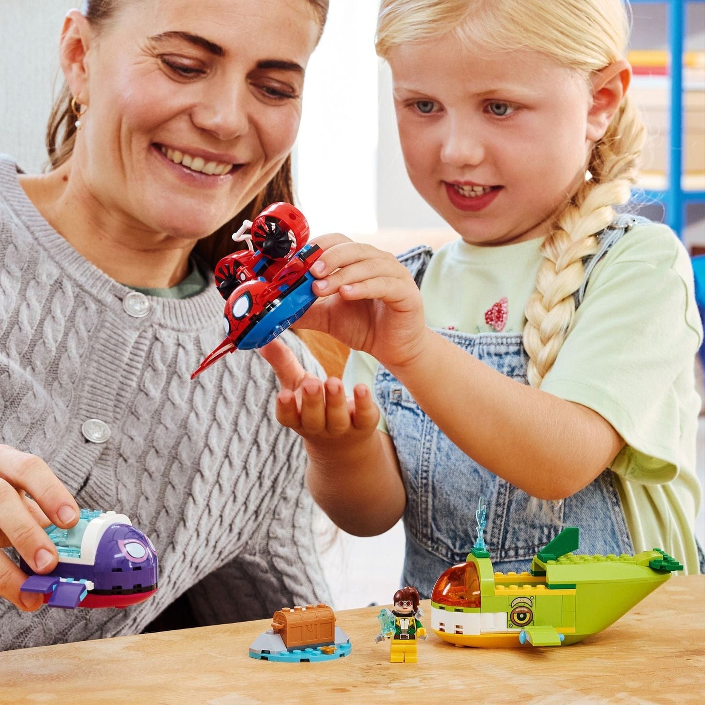 LEGO Marvel Spidey veículos subaquáticos com Spidey Ghost-Spider e Doc Ock em aventura no fundo do mar