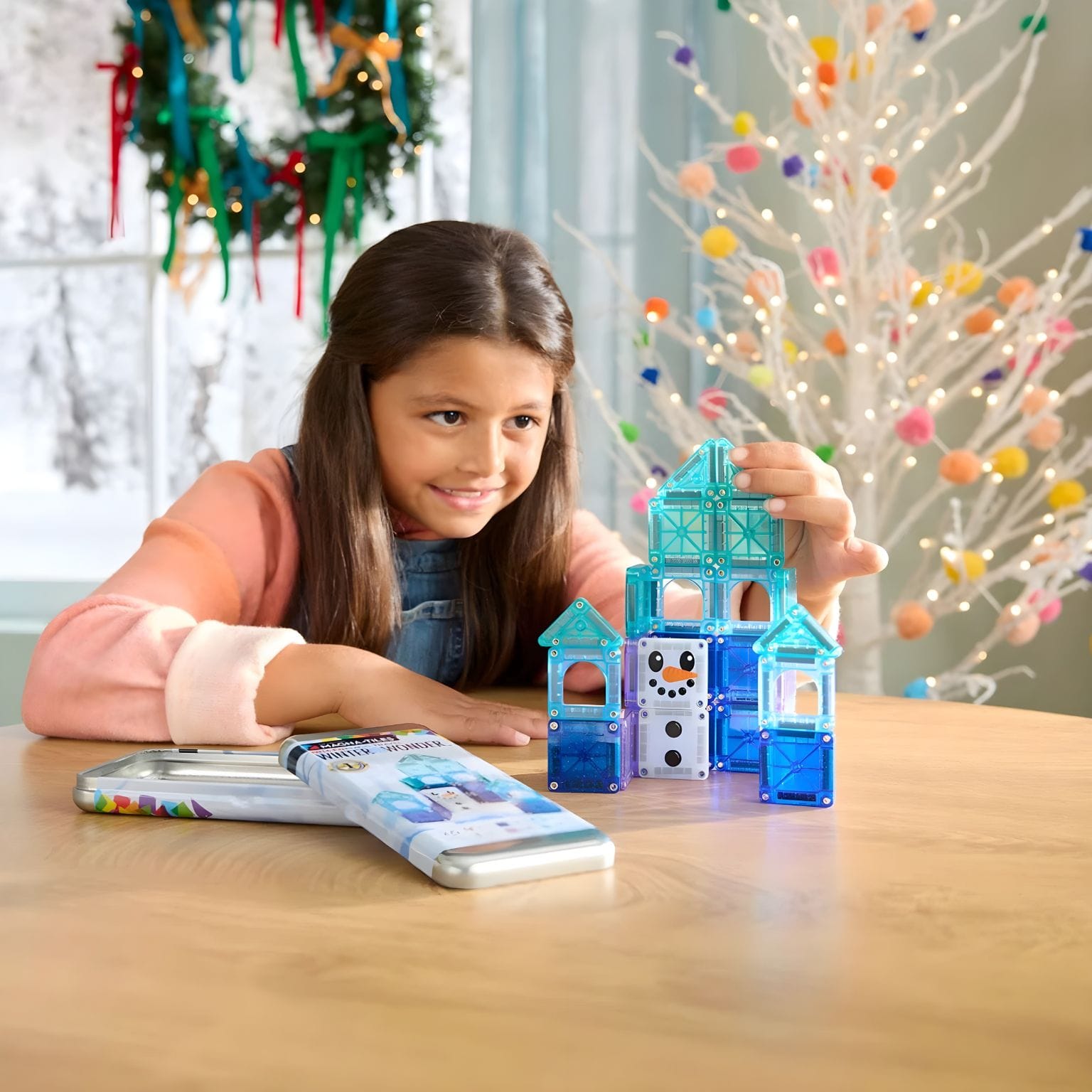 MAGNA-TILES Winter Travel com construções geladas e boneco de neve