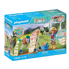 Playmobil Ellie com cavalo com acessórios de cuidados e cenário de natureza