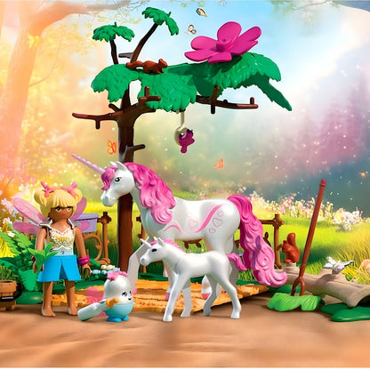 Playmobil 71839 unicórnio e potro com fada num cenário encantado