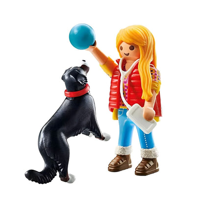 Playmobil 71738 mulher de colete vermelho com bola e cão preto