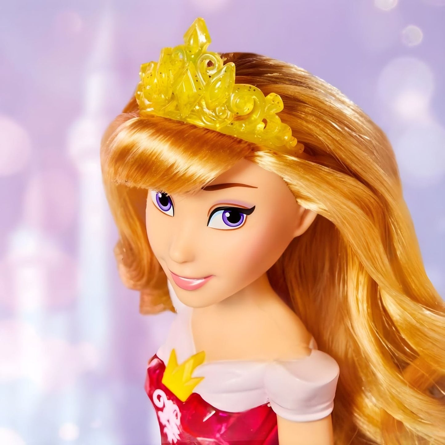 Princesa Disney Aurora Brilho Real com vestido rosa brilhante e coroa dourada