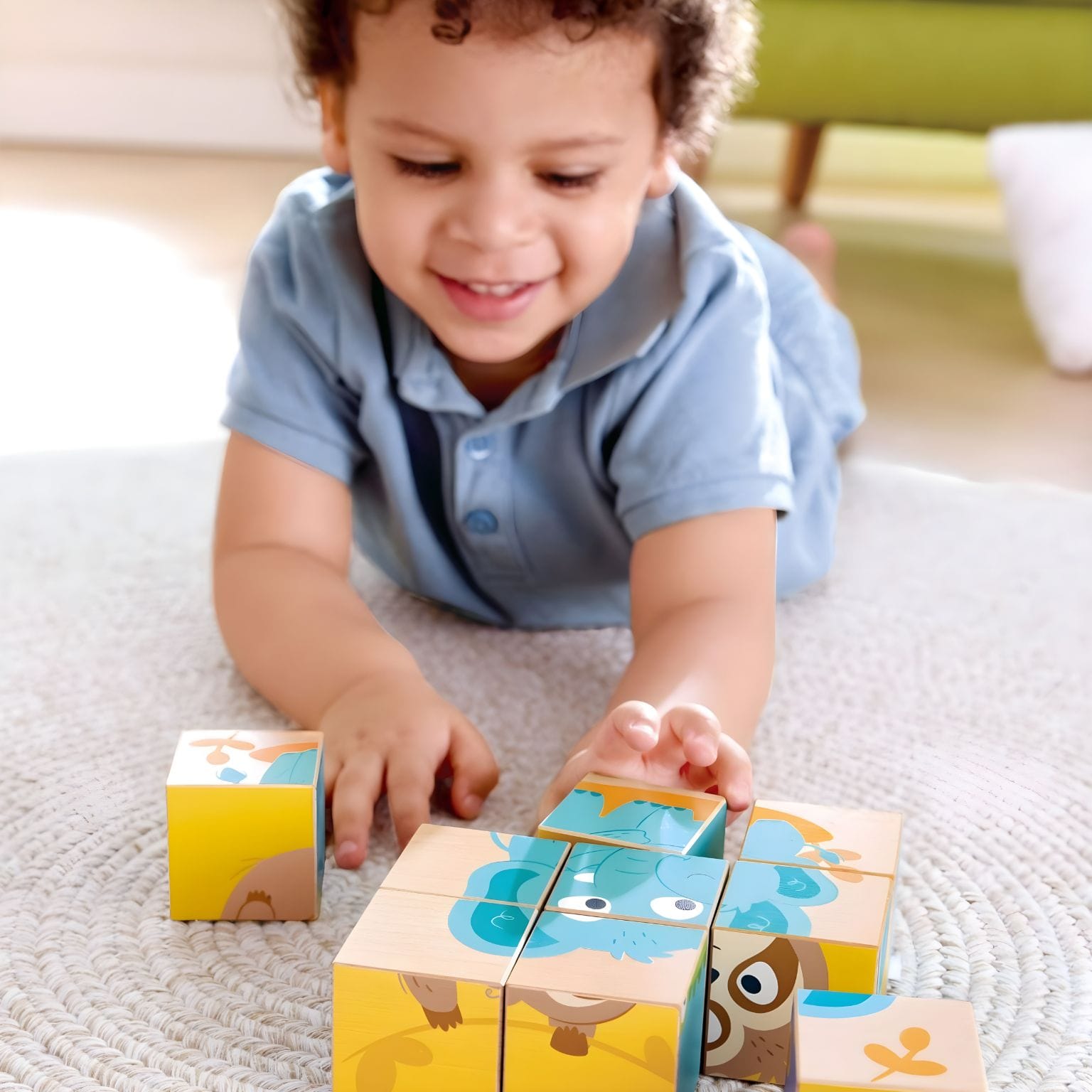 Puzzle em cubos Animais Selvagens Hape com diferentes combinações