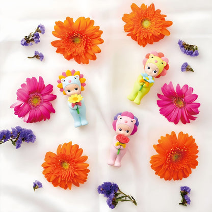 Figuras Sonny Angel Presente de flores entre gerberas