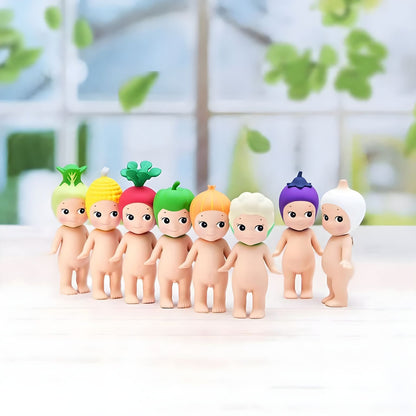 Fila de figuras Sonny Angel série Vegetais junto a uma janela
