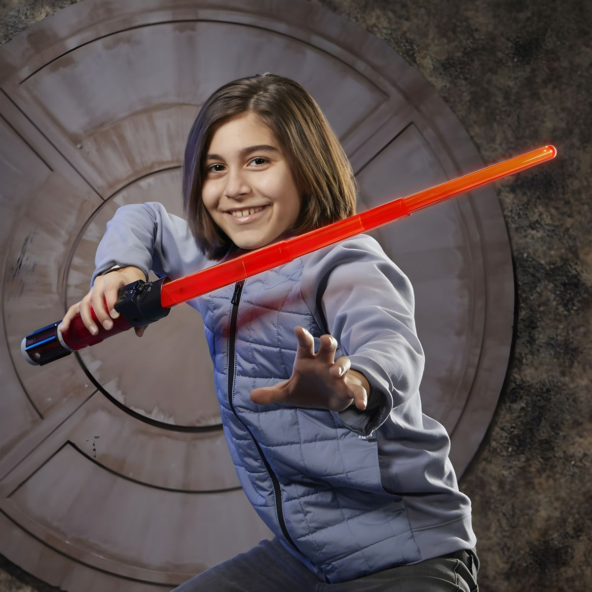 Sabre de luz Darth Vader Kyber Core com núcleo translúcido, da gama Star Wars