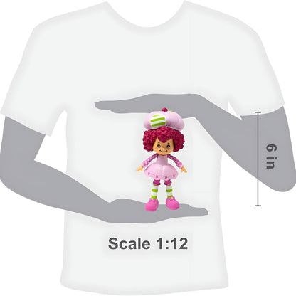 Boneca Strawberry Shortcake Raspberry Tart na mão para mostrar a escala de 6 polegadas