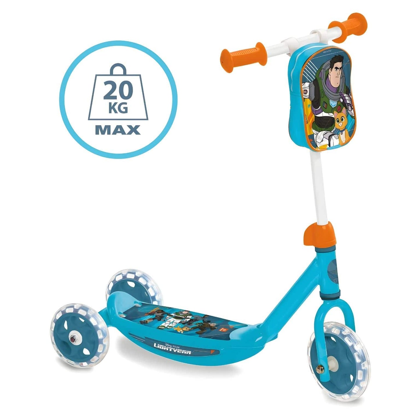 Criança a usar trotinete infantil Lightyear azul de três rodas com capacete