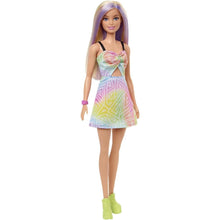 Apresentamos Barbie Fashionista Meschas Violeta com o SKU 20020223 recomendado para + 3 anos