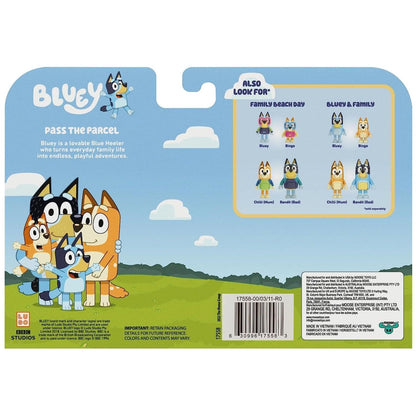 Parte de trás da embalagem Bluey Passar a Encomenda com outras figuras da coleção