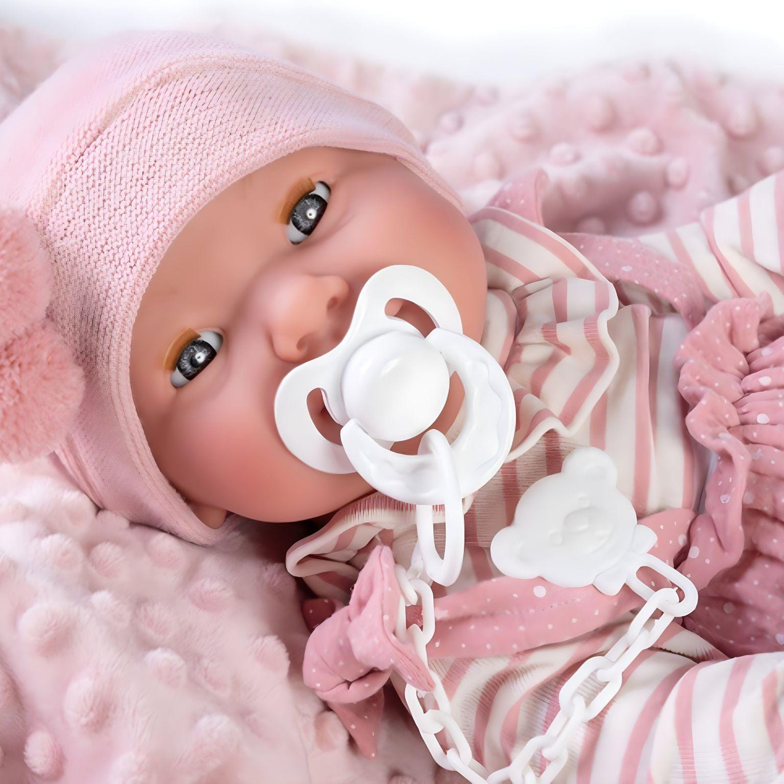 Apresentamos Boneca Mia faz Xixi 42 cm com o SKU 855016025 recomendado para + 3 anos