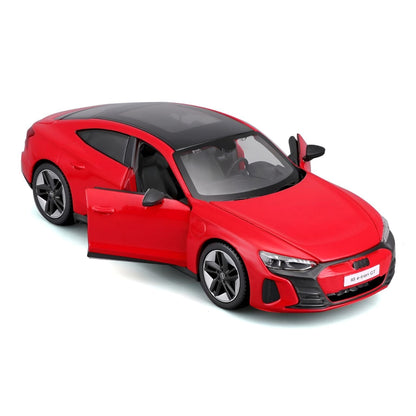 Audi RS e-tron GT vermelho com a porta do condutor aberta
