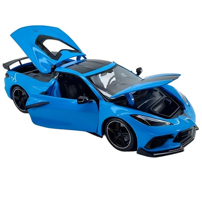 Chevrolet Corvette Stingray Coupe 2020 azul com portas e capôs abertos
