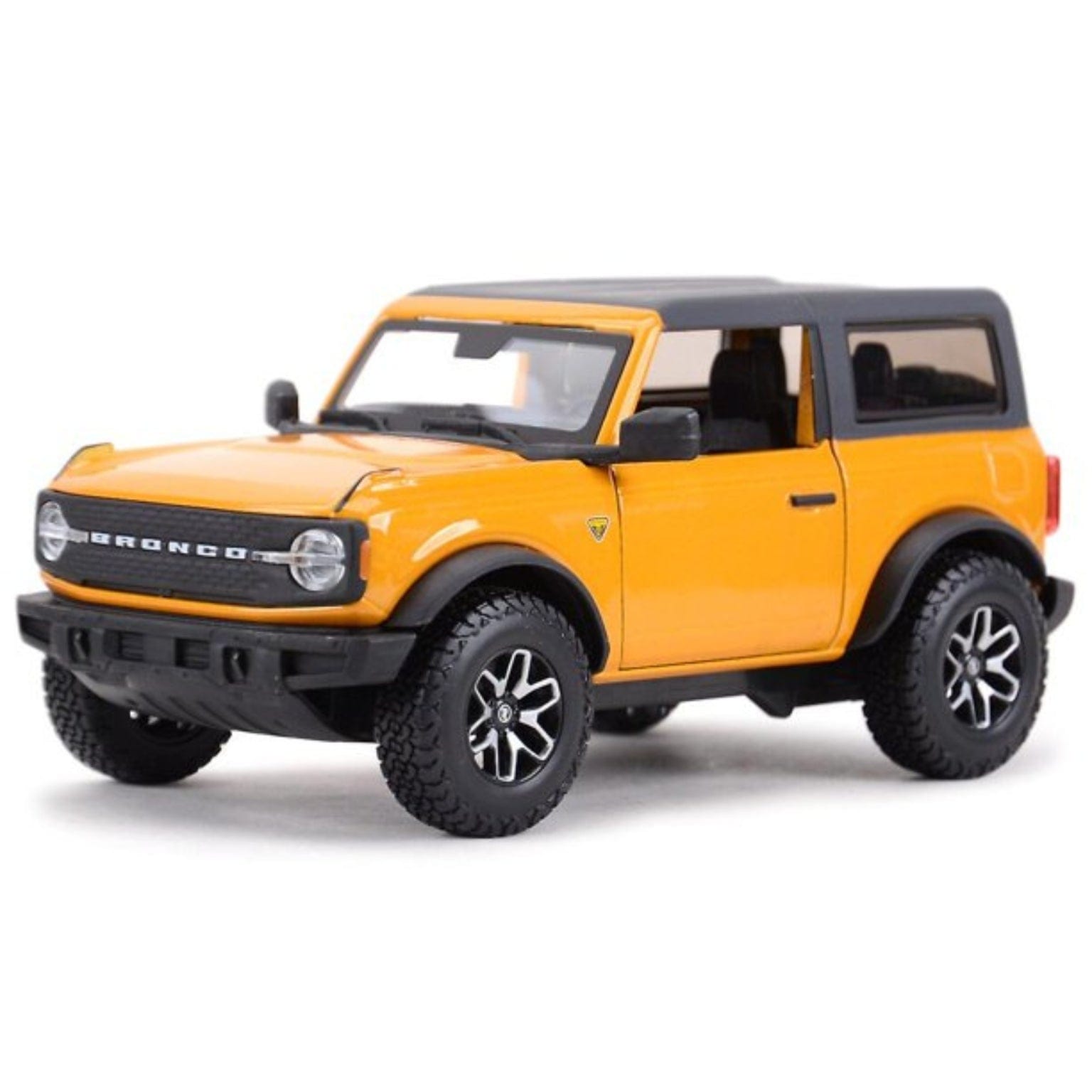 Apresentamos Ford Bronco Badlands Laranja com o SKU 681986724 recomendado para + 3 anos