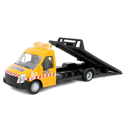 Iveco Daily com a plataforma de reboque inclinada