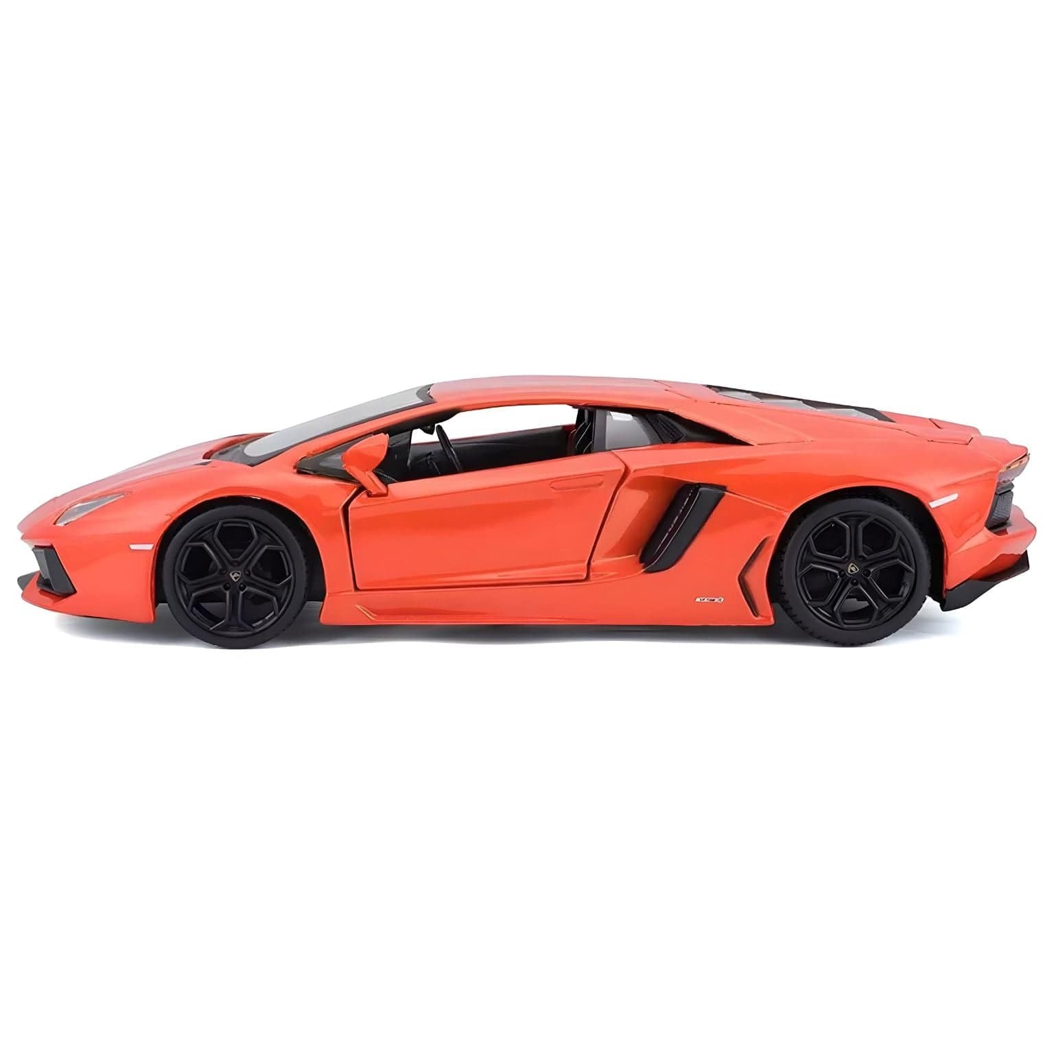 Apresentamos Lamborghini Aventador Coupé com o SKU 683121024 recomendado para + 3 anos