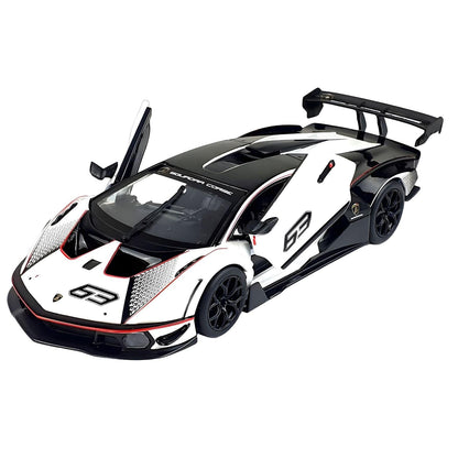 Lamborghini Essenza SCV12 com portas abertas visto de frente