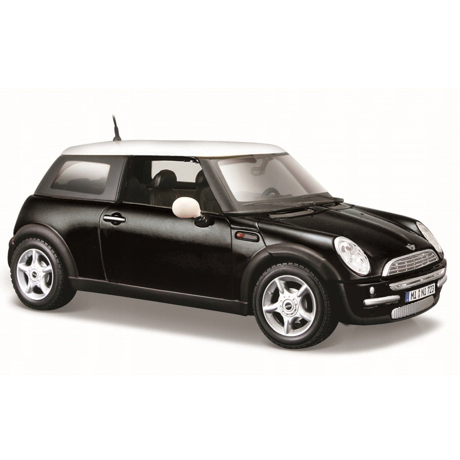Apresentamos Mini Cooper com o SKU 683121925 recomendado para + 3 anos