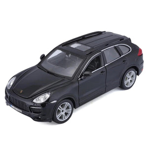 Apresentamos Porsche Cayenne Turbo com o SKU 682105625 recomendado para + 3 anos