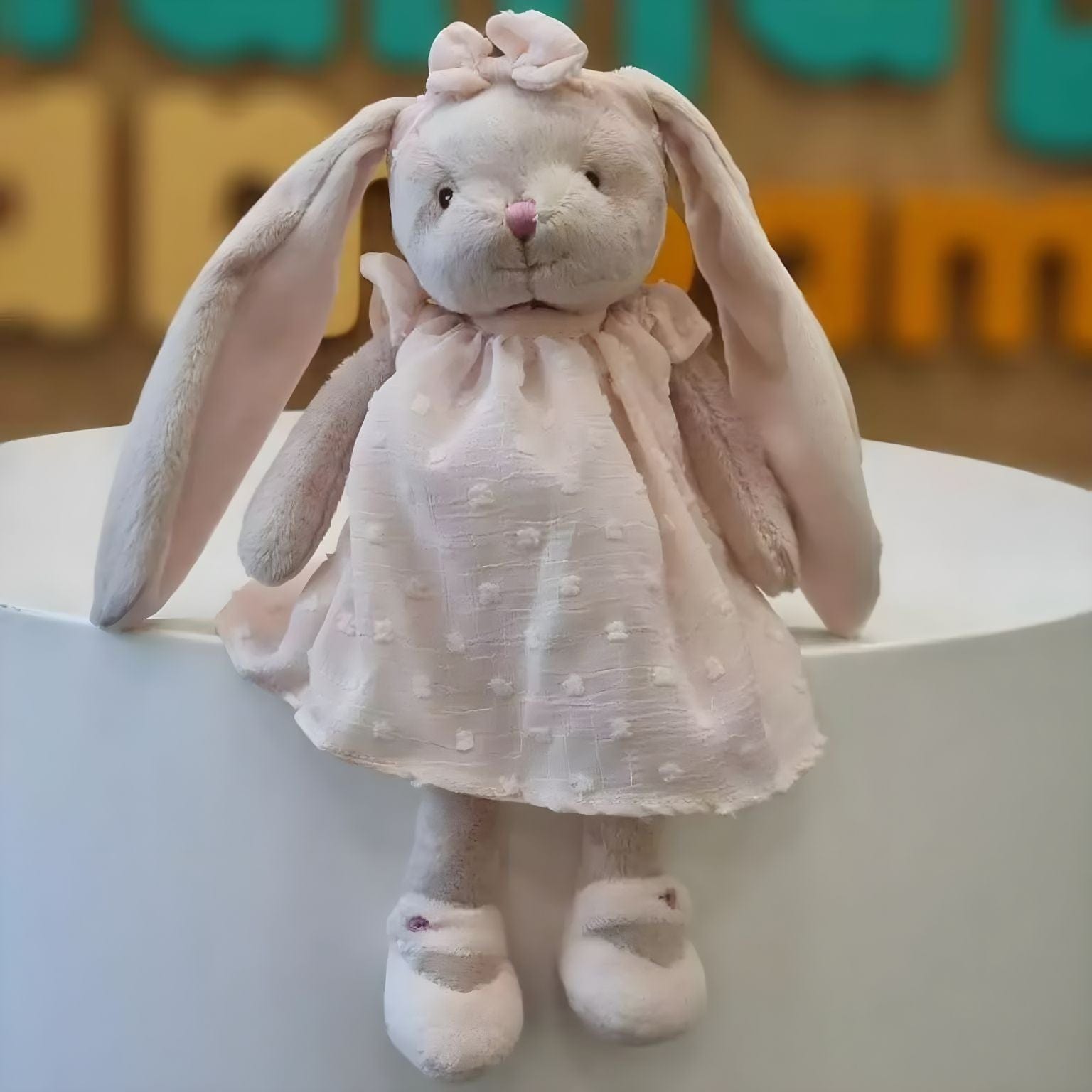 Apresentamos Coelho de peluche com vestido 30 cm com o SKU 521499224 recomendado para + 0 meses