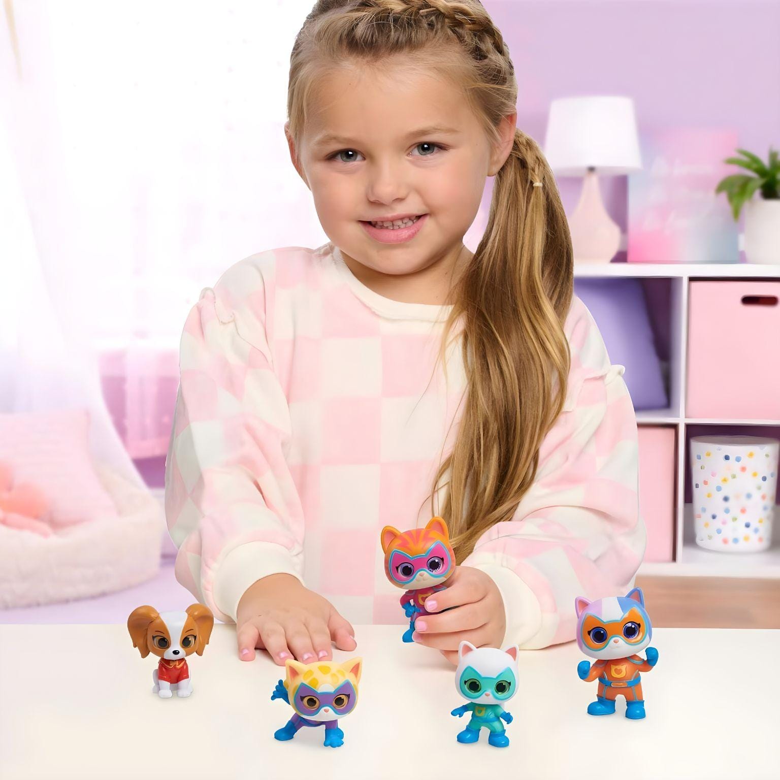 Apresentamos Conjunto Figuras SuperKitties com o SKU 776700125 recomendado para + 3 anos