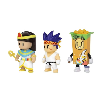 Três figuras Stumble Guys do Pack 1: faraó, lutador de karaté e batata frita