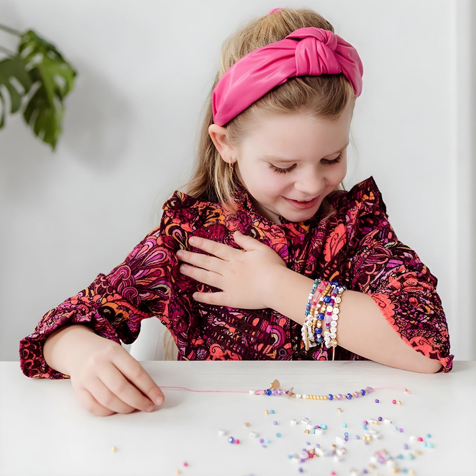 Apresentamos Design & Shine - Pulseiras Brilhantes com o SKU 392823424 recomendado para + 6 anos